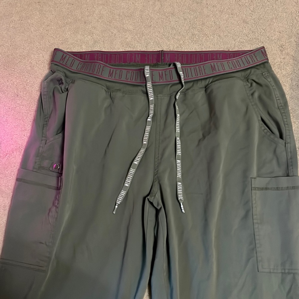 Olive Green Med Couture jogger cargo style women’s pants Size:XL